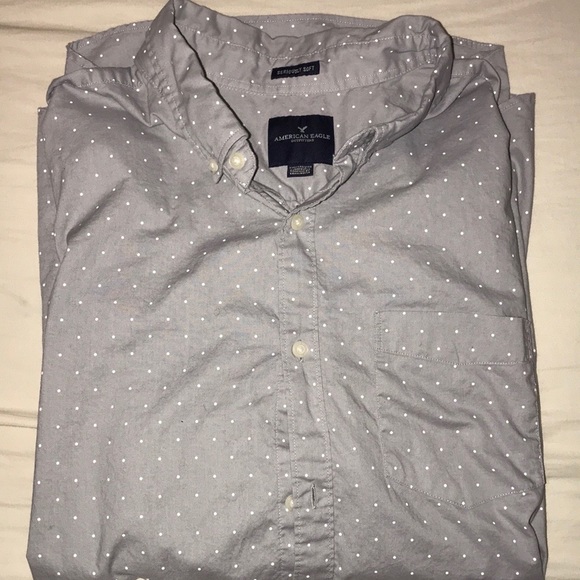 AEO Men’s Button Down - Picture 1 of 2